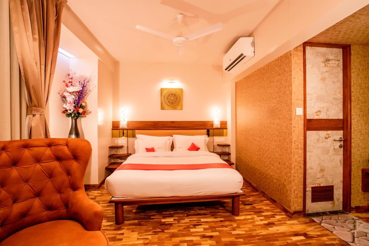 Hotel Prabha Palace Ahmednagar Exterior photo